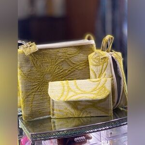 Elegant Yellow Textured Women's Bag Set